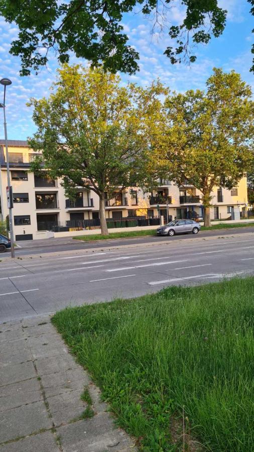 Top Apartments Kaiserebersdorf Wien Ngoại thất bức ảnh