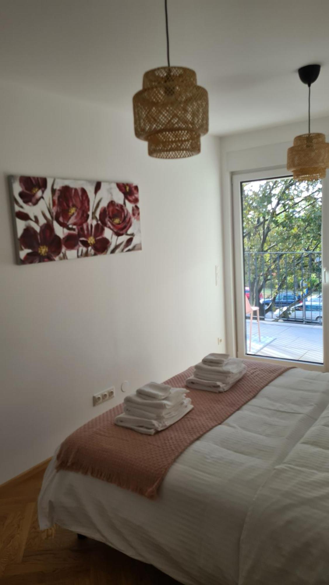 Top Apartments Kaiserebersdorf Wien Ngoại thất bức ảnh
